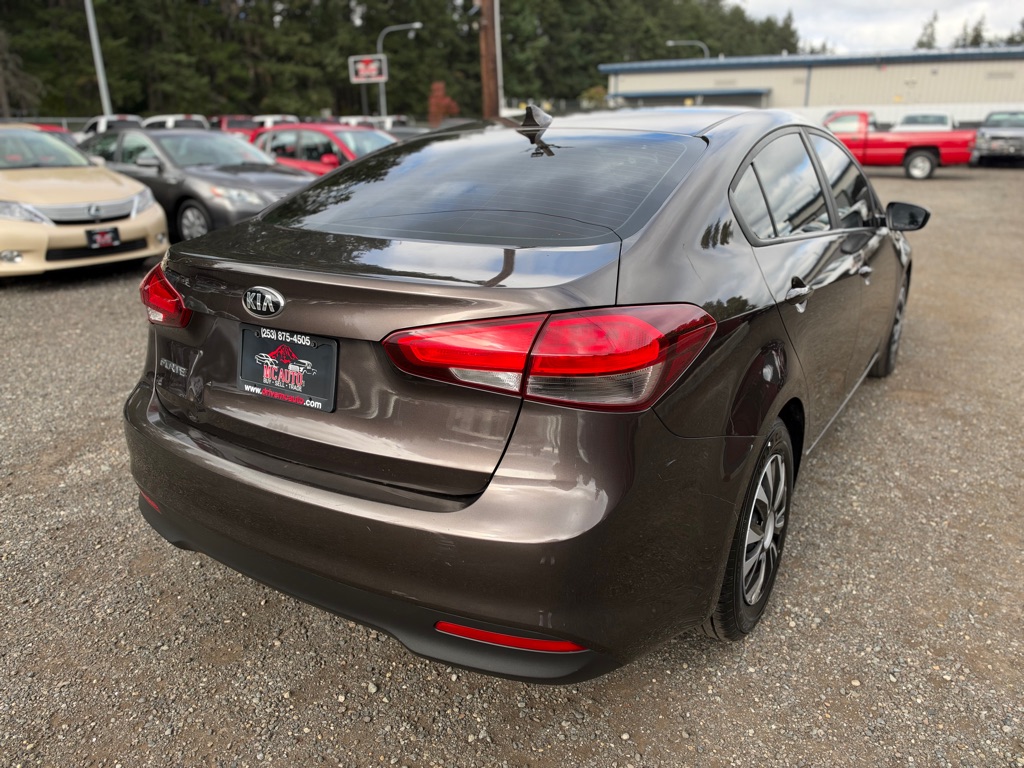 Photo 8 of this KIA FORTE