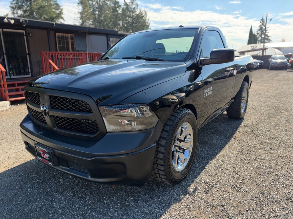 Photo 4 of this RAM 1500