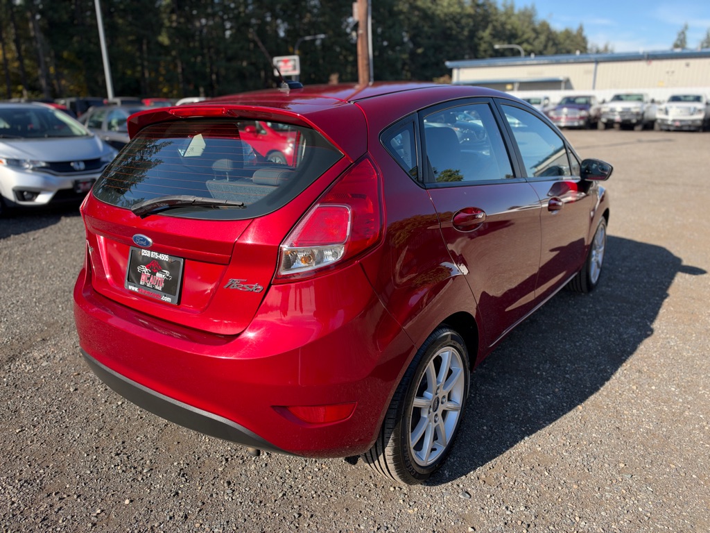 Photo 8 of this FORD FIESTA