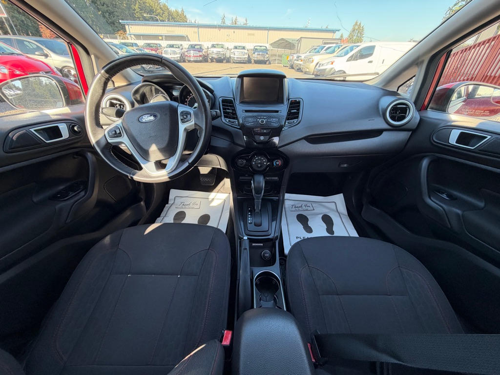 Photo 14 of this FORD FIESTA