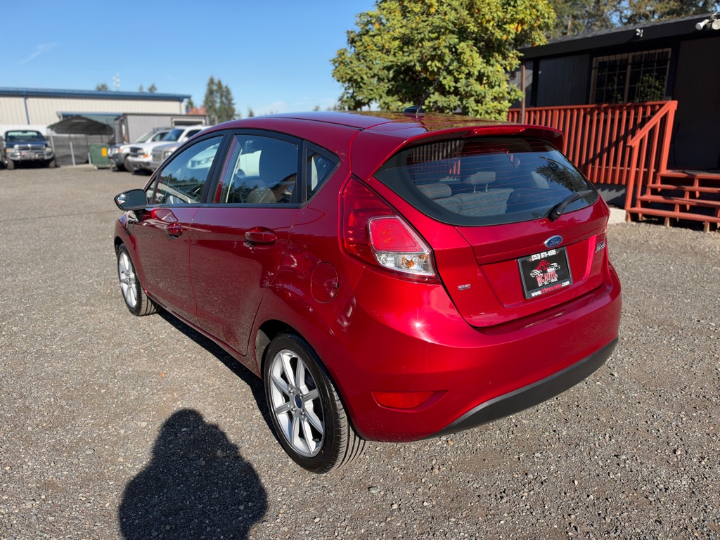 Photo 6 of this FORD FIESTA