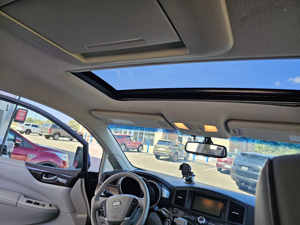 Photo 20 of this NISSAN QUEST
