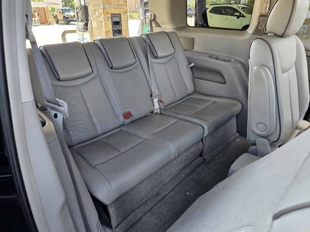 Photo 21 of this NISSAN QUEST