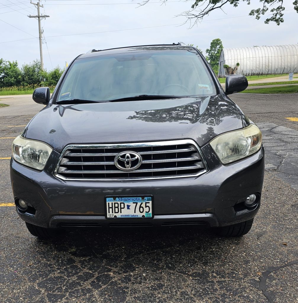 Photo 3 of this TOYOTA HIGHLANDER