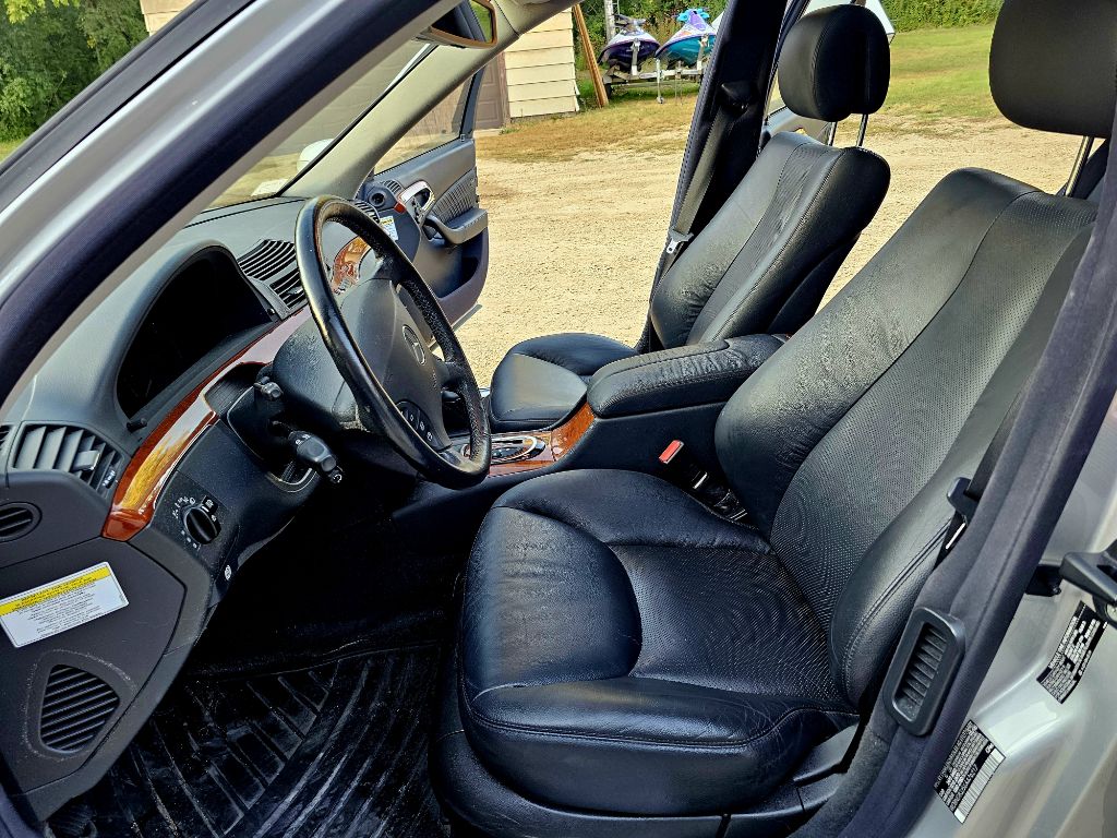 Photo 16 of this MERCEDES-BENZ S-CLASS
