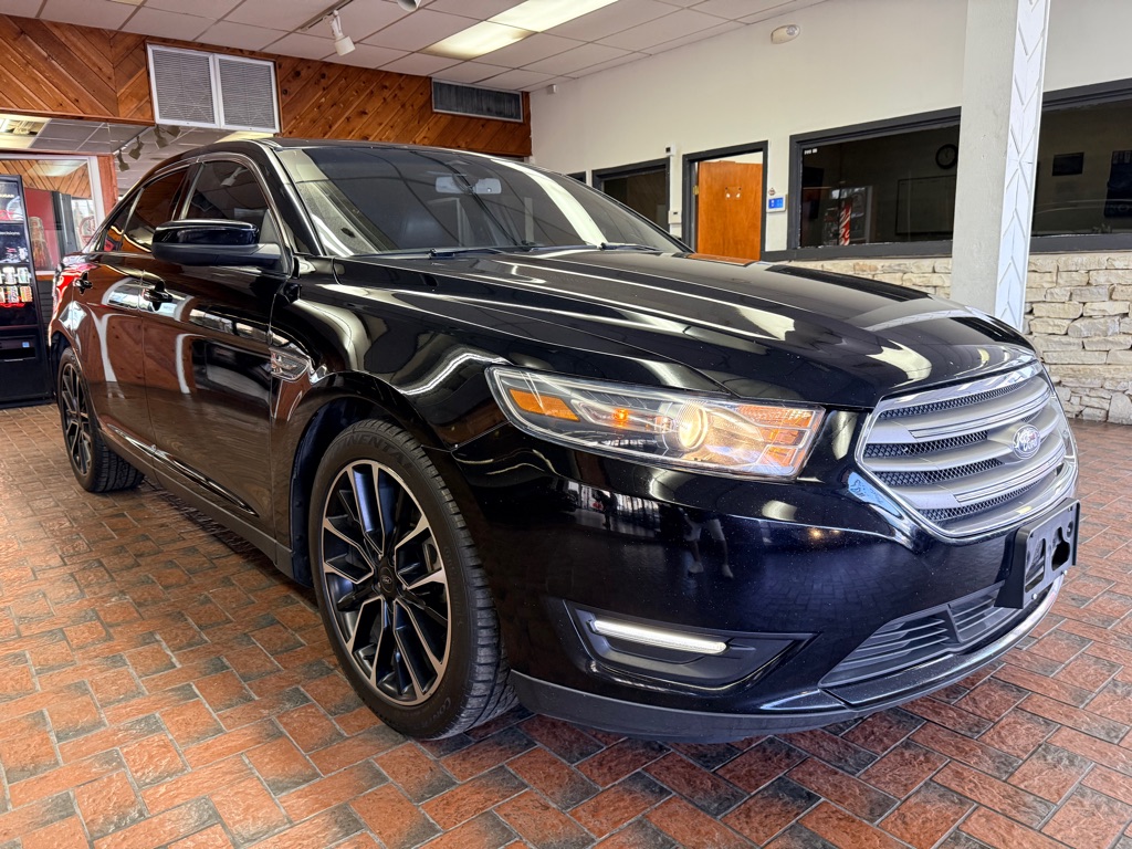 2017 Ford Taurus SEL